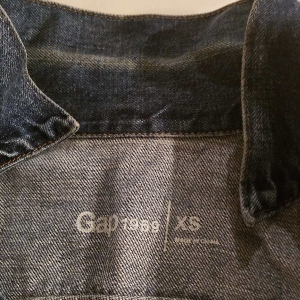 GAP DENIM JACKET